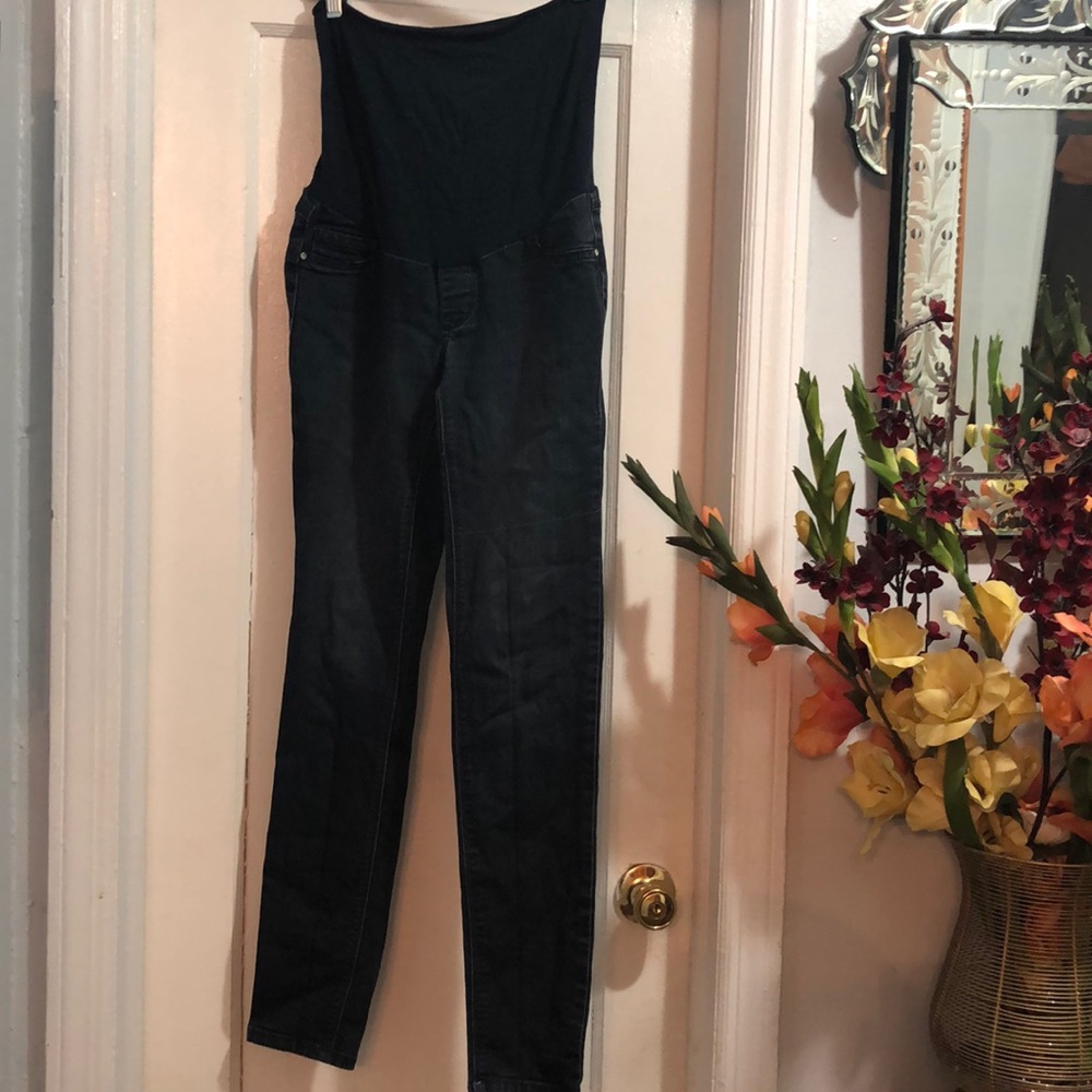 Fade to blue denim stretchy jeans fit Size 2-4